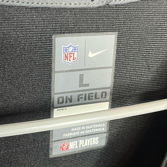 Size L Loose Fit NFL On-Field LasVegas Raiders Derek Carr #4 Jersey Black/White - Picture 6 of 8